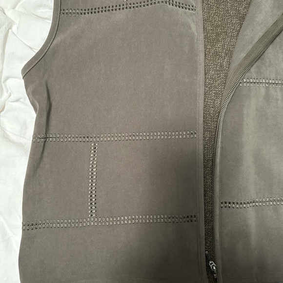 Suede/Knit vest - Picture 3 of 5